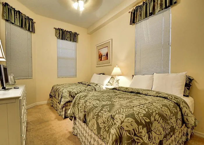 Harborview Grande Three Bedroom 267 Apartment *