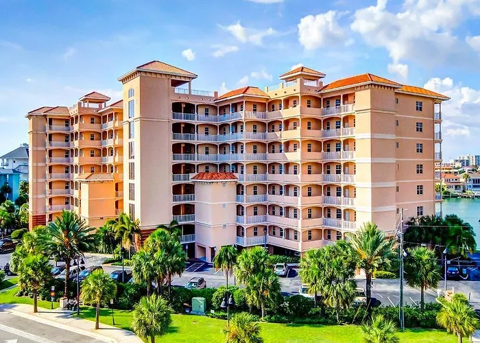 Harborview Grande Three Bedroom 267
